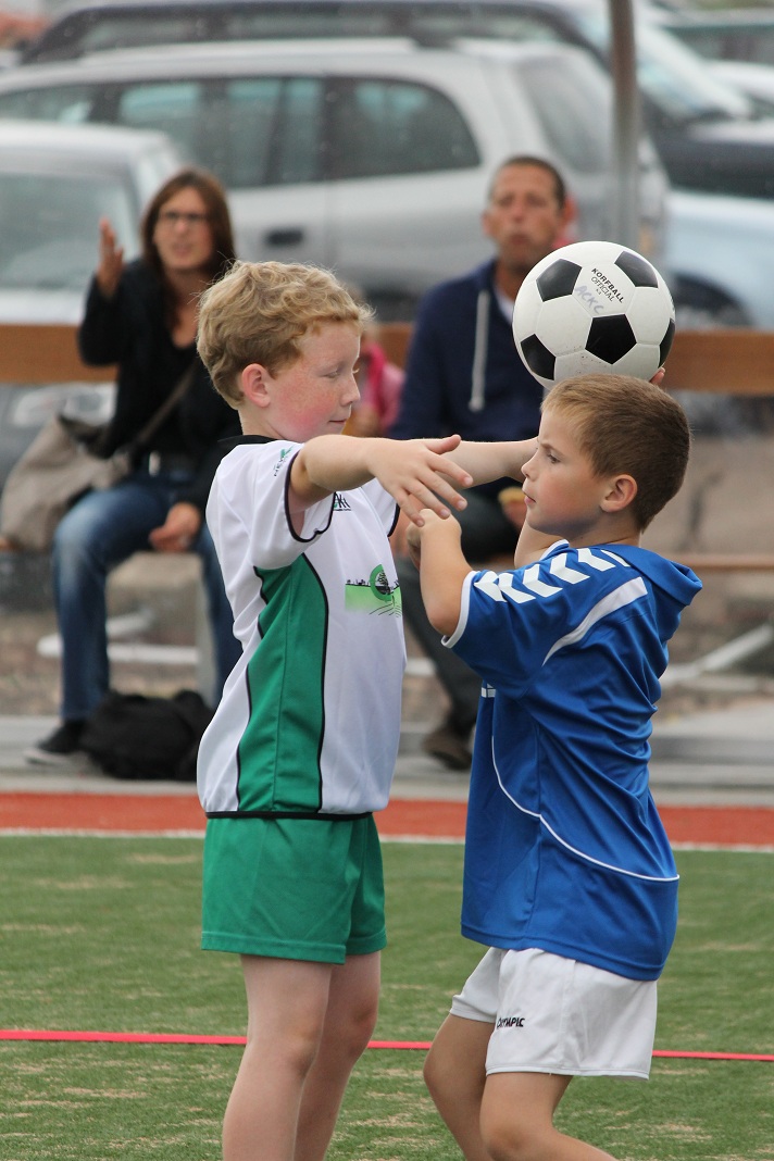 Oefenwedstrijd E2 Almkerk 142.JPG